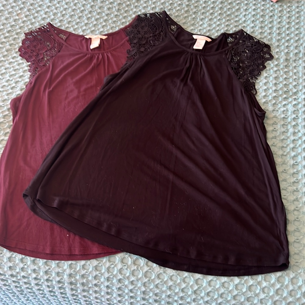 H&M laced shoulder blouse M